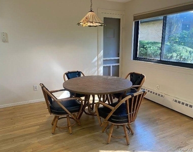 6 W. Lawrence Park Drive - Photo Thumbnail 1