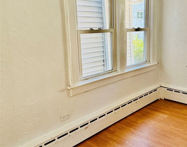 74 Yale Avenue - Photo Thumbnail 9