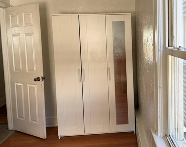 74 Yale Avenue - Photo Thumbnail 11