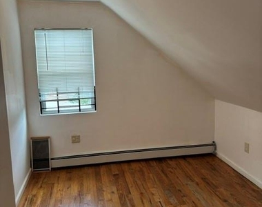 24107 147th Avenue - Photo Thumbnail 9