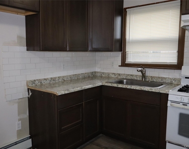 97 Benson Street - Photo Thumbnail 4