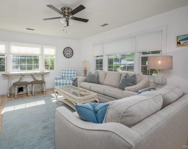 4 Southwind Road - Photo Thumbnail 3