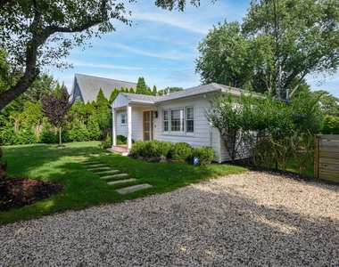 4 Southwind Road - Photo Thumbnail 1