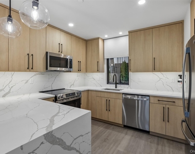 325 Manville Road - Photo Thumbnail 5