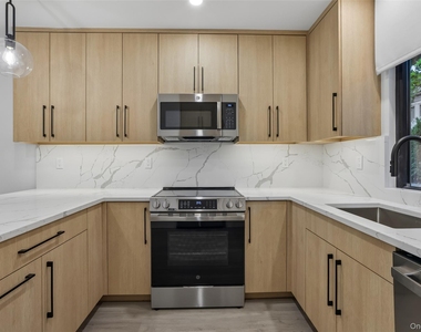 325 Manville Road - Photo Thumbnail 4