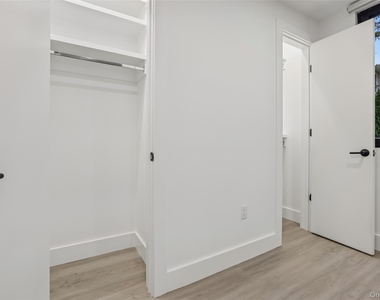 325 Manville Road - Photo Thumbnail 18