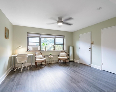 331 Main Street - Photo Thumbnail 5