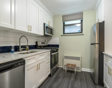 331 Main Street - Photo Thumbnail 9