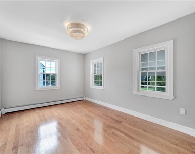 8865 192nd Street - Photo Thumbnail 11