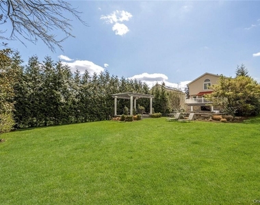47 Highland Avenue - Photo Thumbnail 39