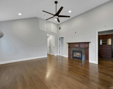 47 Highland Avenue - Photo Thumbnail 14