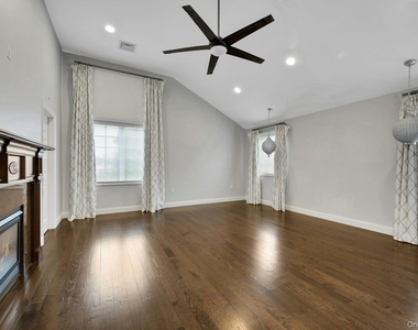 47 Highland Avenue - Photo Thumbnail 16