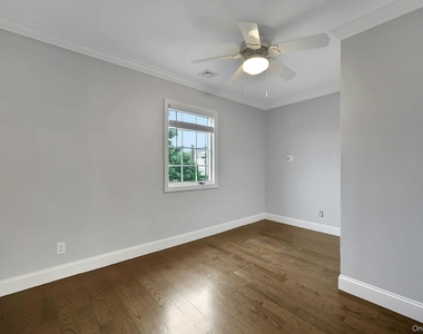 47 Highland Avenue - Photo Thumbnail 24