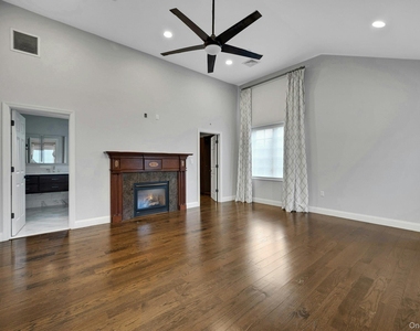 47 Highland Avenue - Photo Thumbnail 17