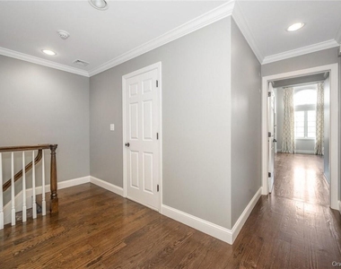 47 Highland Avenue - Photo Thumbnail 12