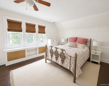 29 Chestnut Avenue - Photo Thumbnail 5