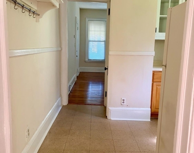 207 Woodbridge Avenue - Photo Thumbnail 14