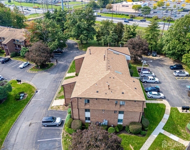 312 Edison Glen Terrace - Photo Thumbnail 29