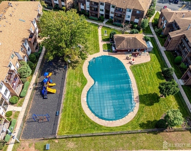 312 Edison Glen Terrace - Photo Thumbnail 32