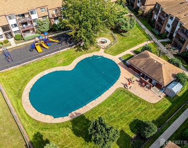 312 Edison Glen Terrace - Photo Thumbnail 33