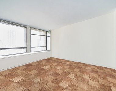 300 E 33rd Street - Photo Thumbnail 6