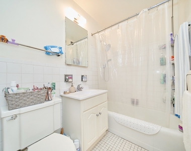 300 E 33rd Street - Photo Thumbnail 12