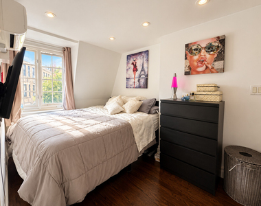 102 Greenwich Avenue - Photo Thumbnail 2