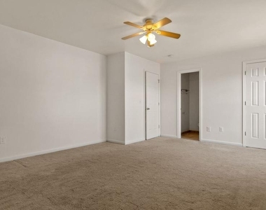 11011 Coreys Way - Photo Thumbnail 17