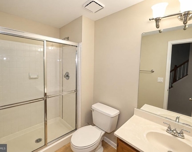 9580 Linden Wood Road - Photo Thumbnail 16