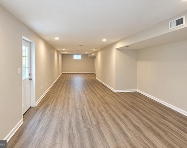 9580 Linden Wood Road - Photo Thumbnail 17