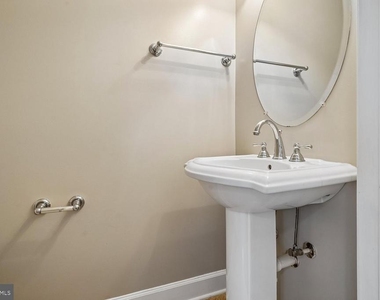 14614 Robin Glen Way - Photo Thumbnail 14