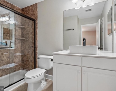 14614 Robin Glen Way - Photo Thumbnail 21