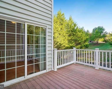 14614 Robin Glen Way - Photo Thumbnail 26