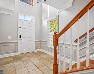 14614 Robin Glen Way - Photo Thumbnail 1