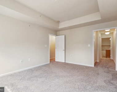 2801 Chinkapin Oak Lane - Photo Thumbnail 12