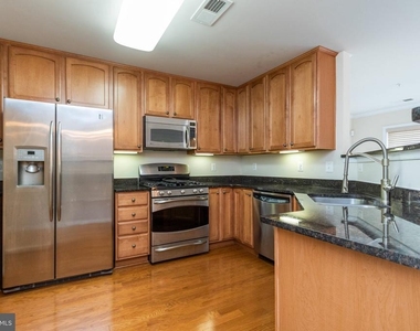 2801 Chinkapin Oak Lane - Photo Thumbnail 5