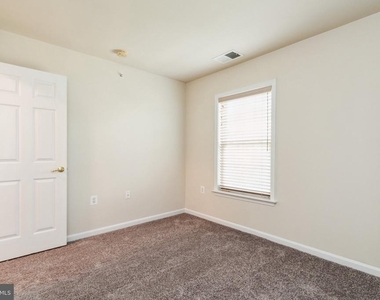 2801 Chinkapin Oak Lane - Photo Thumbnail 21