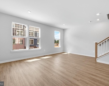 14170 Slate Street - Photo Thumbnail 11