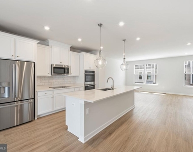 14170 Slate Street - Photo Thumbnail 6