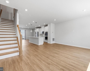 14170 Slate Street - Photo Thumbnail 9