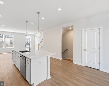 14170 Slate Street - Photo Thumbnail 5