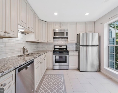 21799 Baldwin Square - Photo Thumbnail 12