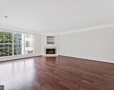 21799 Baldwin Square - Photo Thumbnail 8
