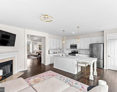 43092 Shadow Terrace - Photo Thumbnail 10