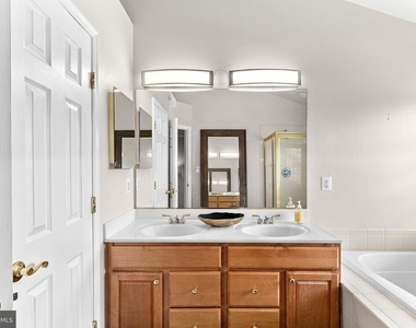 43092 Shadow Terrace - Photo Thumbnail 25
