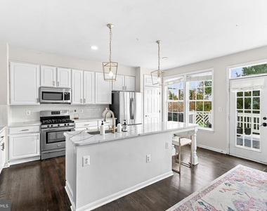 43092 Shadow Terrace - Photo Thumbnail 13