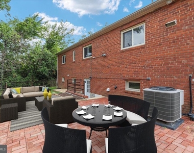 6630 S Kings Highway - Photo Thumbnail 16