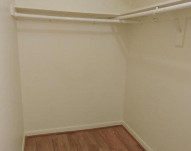 2331 Freetown Court - Photo Thumbnail 10