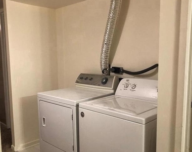 2331 Freetown Court - Photo Thumbnail 7