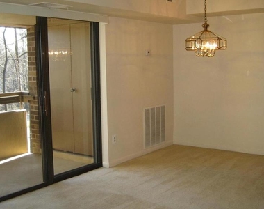 2331 Freetown Court - Photo Thumbnail 5
